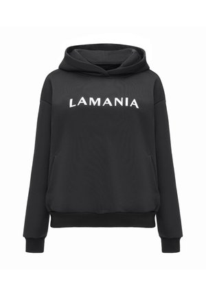 Czarna bluza z kapturem wykonana z miękkiego materiału, z kieszenią typu kangur, ściągaczami przy mankietach i u dołu. Na klatce piersiowej nadrukowane białe napisy "LAMANIA".