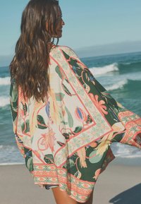 Next REGULAR FIT  - Tunn jacka - tropical floral