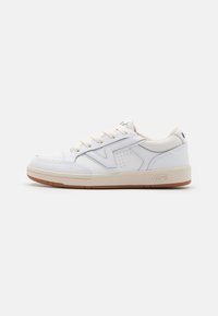 Unselected, white