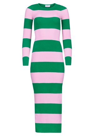 Úpletové šaty s dlouhým rukávem s širokými pruhy v zelené a světle růžové barvě, s přiléhavým střihem a kulatým výstřihem.