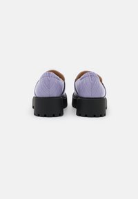 Monki Scarpe senza lacci - purple