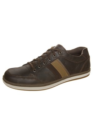 Brown leather sneaker with textured panels and contrasting brown stripes. Features round laces and a white rubber sole. Smooth finish.