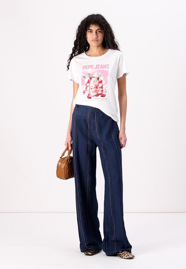 RYOKO - Print T-shirt3