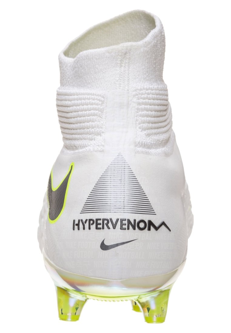 nike hypervenom phantom elite 3