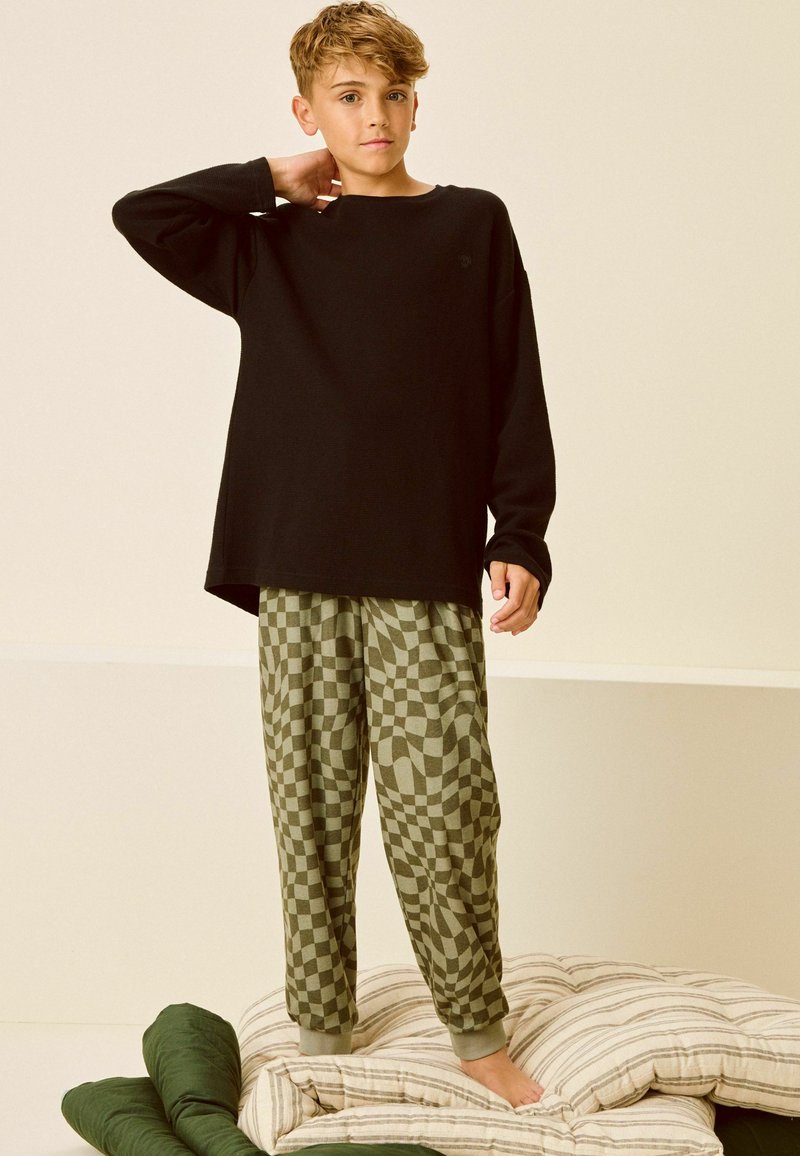 Next SINGLE COSY SET - Pyžamová súprava - black green checkerboard