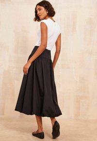 Friends Like These REGULAR FIT BUBBLE HEM - Tulipán szoknya - black