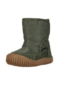 Botte d’hiver isolante verte olive avec tige matelassée, semelle en caoutchouc marron texturée et étiquette de marque latérale.