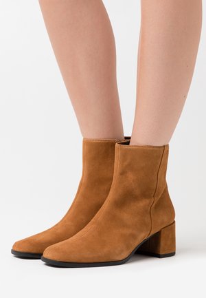 Vagabond, Stiefelette - camel