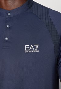 EA7 Emporio Armani MAGLIA - T-skjorte til trening - armani blue