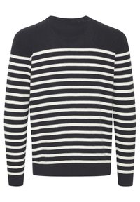 FQKyle - Svetrík - salute