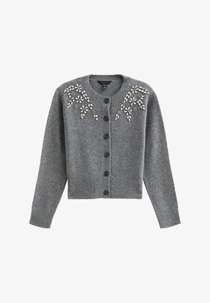 Grijze gebreide cardigan met een ronde halslijn, knopen aan de voorkant en bloemige kraalversieringen op de schouders. Zachte textuur en aansluitend ontwerp.
