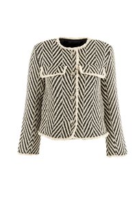 Chaqueta de patrón de pata de gallo en negro y crema, con mangas largas, dos bolsillos frontales y un ribete deshilachado con botones plateados.