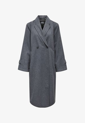 Cappotto doppiopetto in misto lana grigio, con colletto a scollo, maniche tre quarti e tasche laterali. Dettagli delle cuciture e dei bottoni visibili.