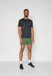 New Balance SHORT  - Pantaloni scurți sport - dark alpine green