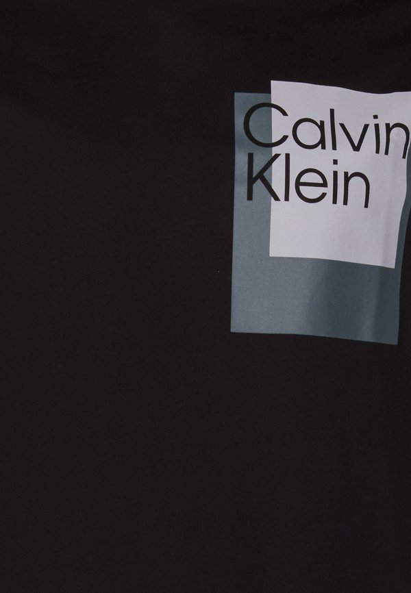 OVERLAY BOX LOGO - Print T-shirt2