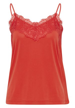 Rode cami met kant rondom de halslijn, verstelbare banden en een losse pasvorm. Gemaakt van zachte stof met een gladde textuur.