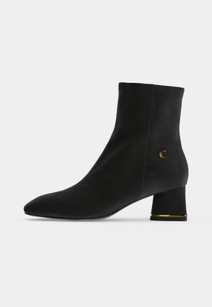 Coccinelle, EVERYDAY  - Botines - noir