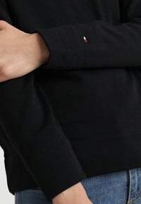 Tommy Hilfiger Sudadera - black