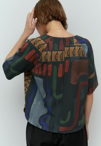 Next REGULAR FIT - SHORT SLEEVE CREPE BOXY - T-shirts print - navy print