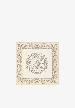 Foulard quadrato beige con intricati motivi paisley e floreali marroni che formano un medaglione centrale e un bordo decorativo.