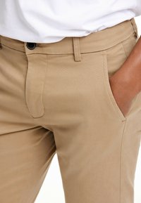 Lindbergh SUPERFLEX  - Chino - deep sand