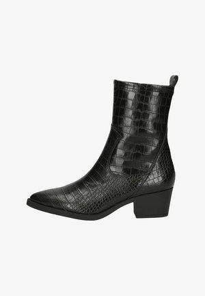 Bottines noires avec une texture crocodile, bout pointu et petit talon carré. Dotées de côtés élastiques pour un enfilage facile. Fini en cuir lisse.