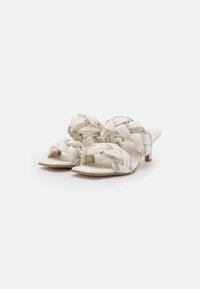 Marco Tozzi BY GUIDO MARIA KRETSCHMER - Heeled mules - cream comb