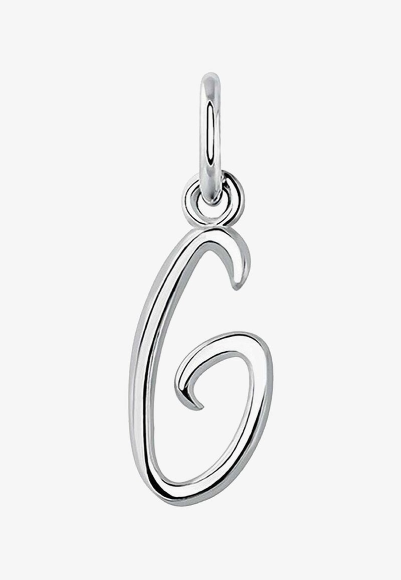 Colgante de plata en forma de la letra "G," con una superficie suave y pulida y un diseño simple y elegante.