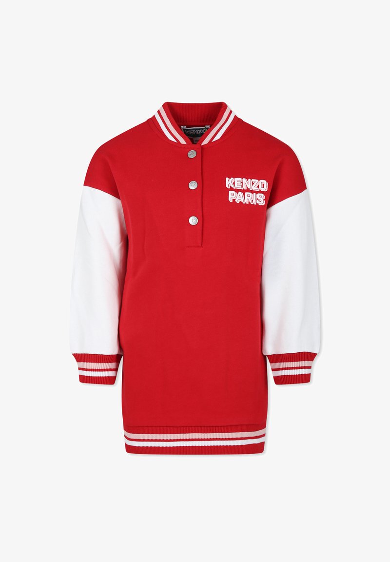 Pull-over en jersey de coton rouge avec des manches blanches, des poignets rayés et une patte de boutonnage. Présente "KENZO PARIS" brodé sur la poitrine.