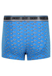 Pantaloni boxer blu con un motivo ripetuto del logo "DKNY" in bianco e nero, realizzati in tessuto morbido con un elastico grigio in vita.