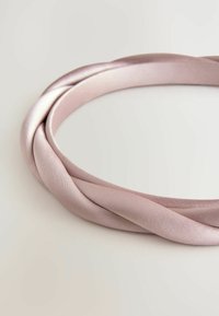 Thumbnail Image 3