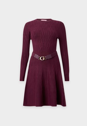 Guess, YUKI CABLE FLARE - Рокля тип пуловер - regal plum