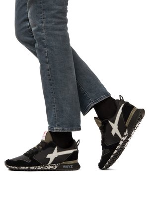 W6YZ JET-SNEAKER CON ULTRALEGGERO - Sneakers basse - schwarz