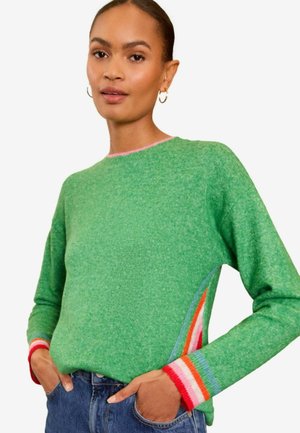 - Sweter