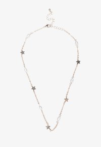 Collier en chaîne dorée avec des accents d'étoiles argentées et des perles blanches irrégulières, équipé d'un fermoir à homard et d'une longueur ajustable.