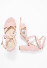 Pier One Sandaalit nilkkaremmillä - light pink