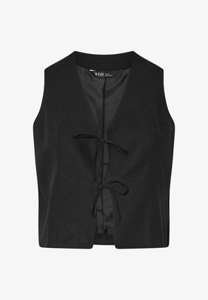 Schwarzes ärmelloses Top mit V-Ausschnitt, gewebter Textur und vorderem Knotenverschluss. Einfacher, ungeschmückter Stil ohne zusätzliche Muster.