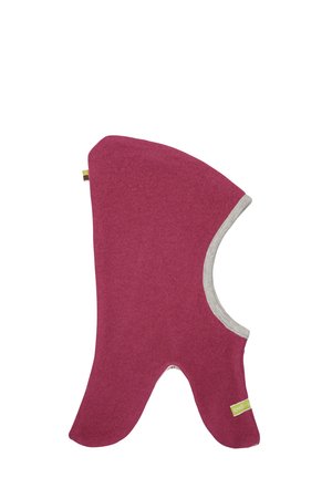 Balaclava in felt color bordeaux con un'apertura bordata di grigio, caratterizzata da una forma inferiore unica per il comfort e un'etichetta verde attaccata.