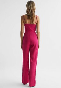 Reiss REGULAR FIT - EMILIA V-NECK  - Overal - pink