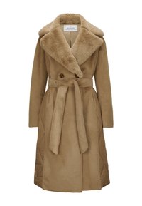 Beiger, doppelt gefütterter Mantel mit Faux-Fur und gestepptem Muster. Verfügt über einen großen Kragen, lange Ärmel und einen passenden Gürtel.