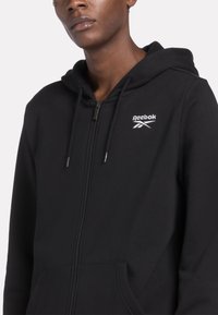 Reebok IDENTITY  - Majica s kapuljačom i patentnim zatvaračem - black