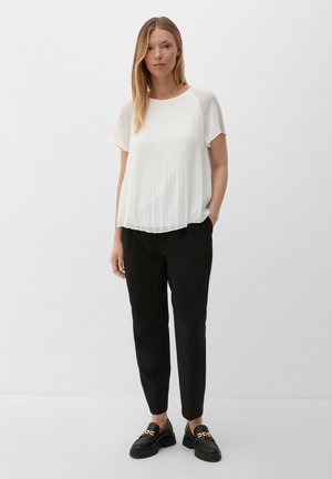 MIT FALTENSTRUKTUR - Blouse - ecru