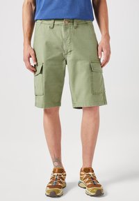 Wrangler CASEY  - Shorts - olive