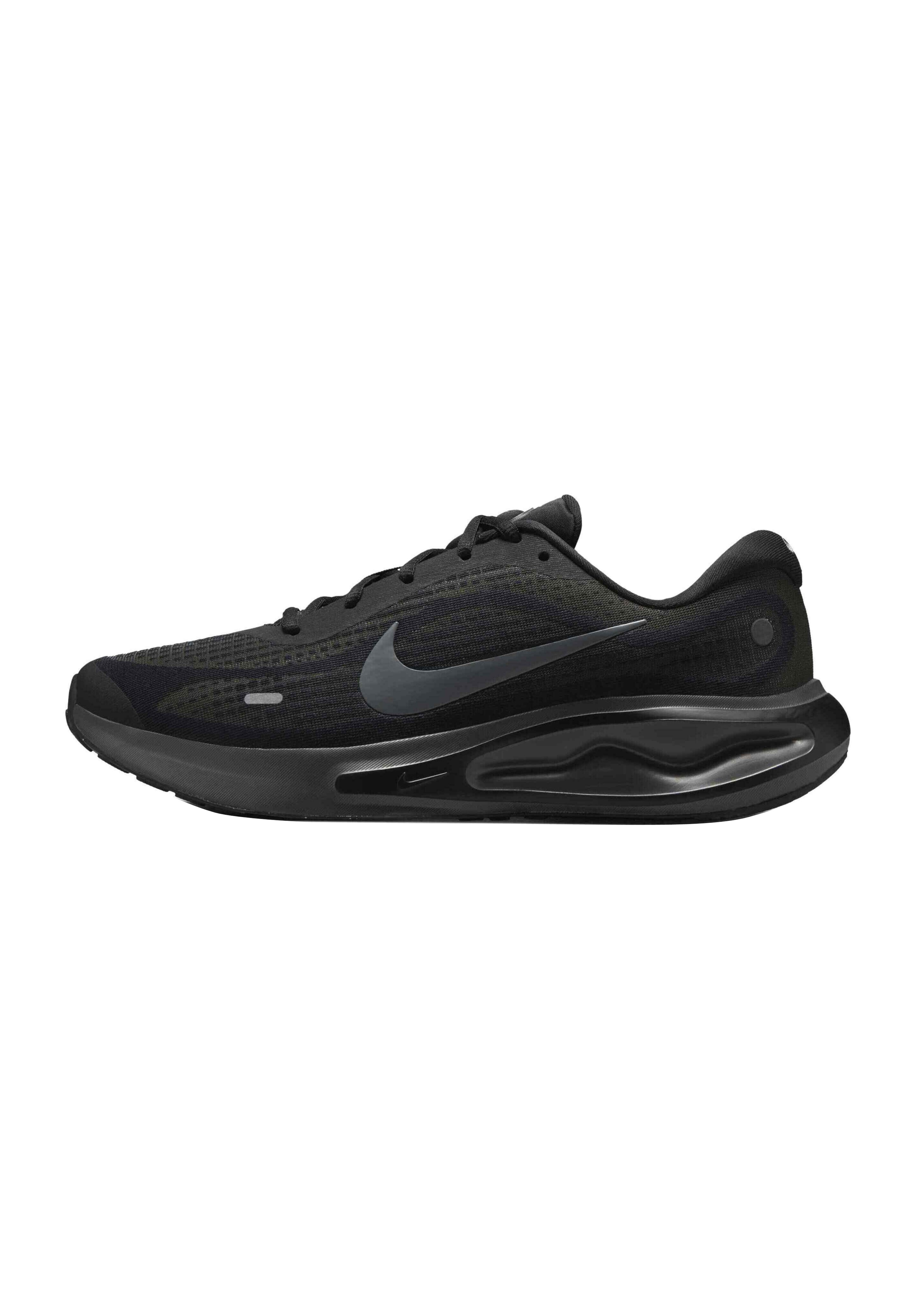 nike performance revolution 5 black