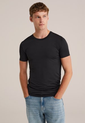 Pamata T-krekls - black