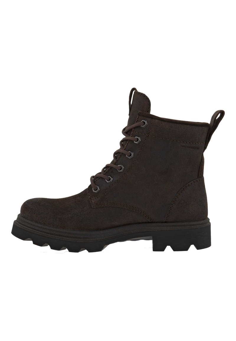 Stivale alla caviglia in suede marrone scuro con lacci, colletto imbottito e suola in gomma con battistrada rugoso per una migliore aderenza. Etichetta impermeabile visibile.