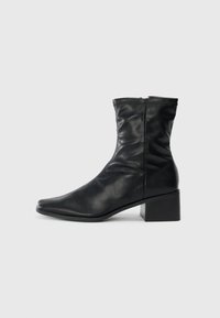 AISLINN - Stiefelette - black