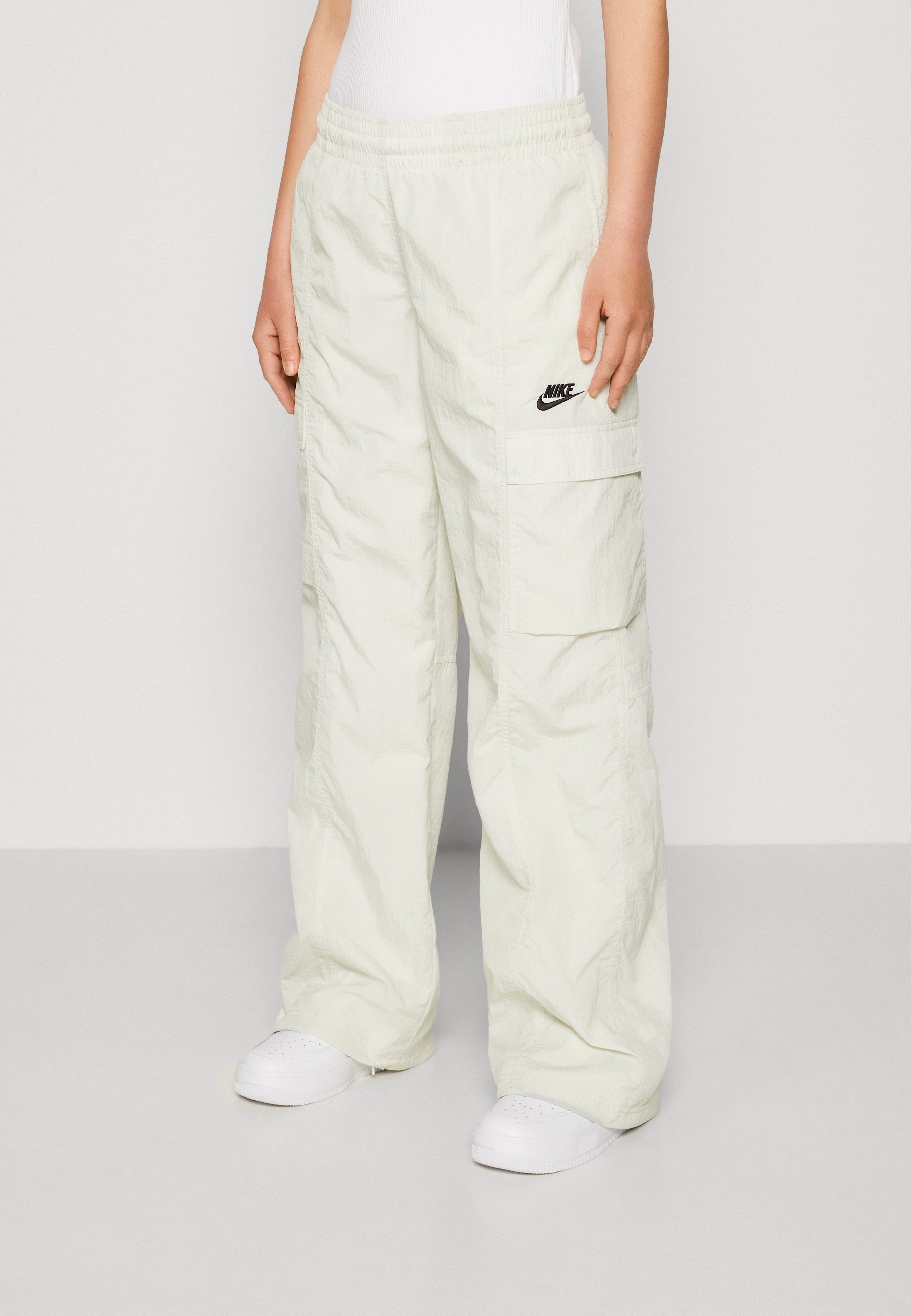 nike cream cargo pants