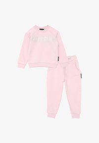 Selezionato, light pink