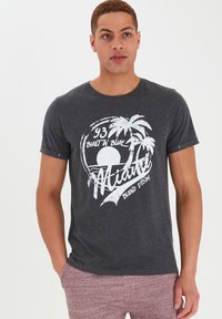 Blend BHPERRY - Camiseta estampada - charcoal